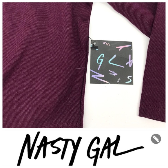 💕SALE💕Nasty Gal Burgundy 3/4 Sleeve Crop Top - Picture 3 of 7